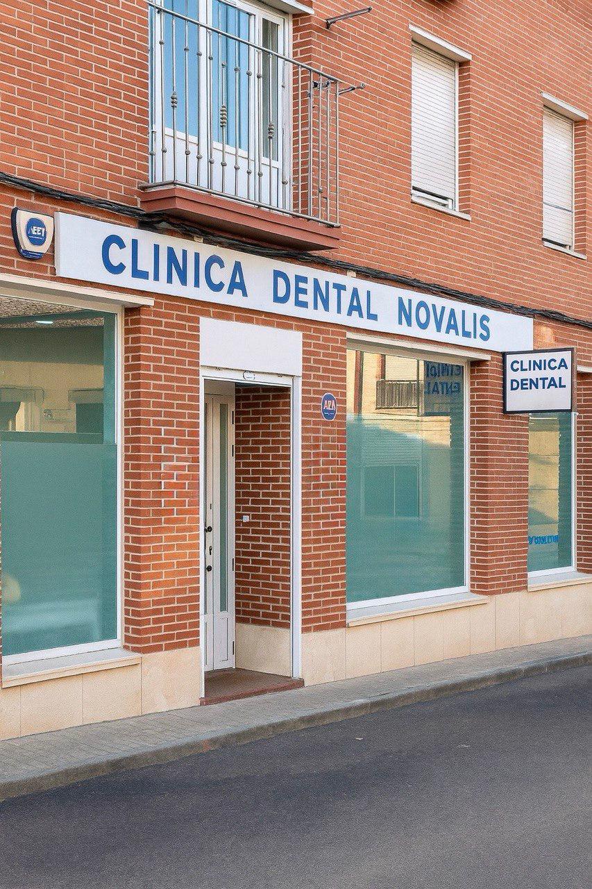 Fachada de la Clínica Dental Novalis